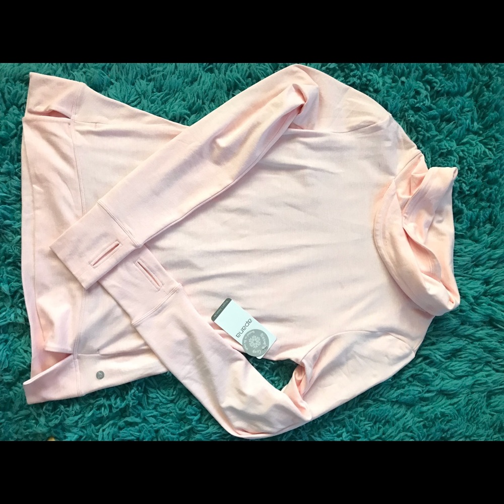 Apana sweater